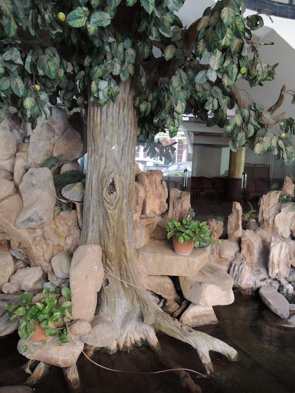 New York Hotel Phnom Penh