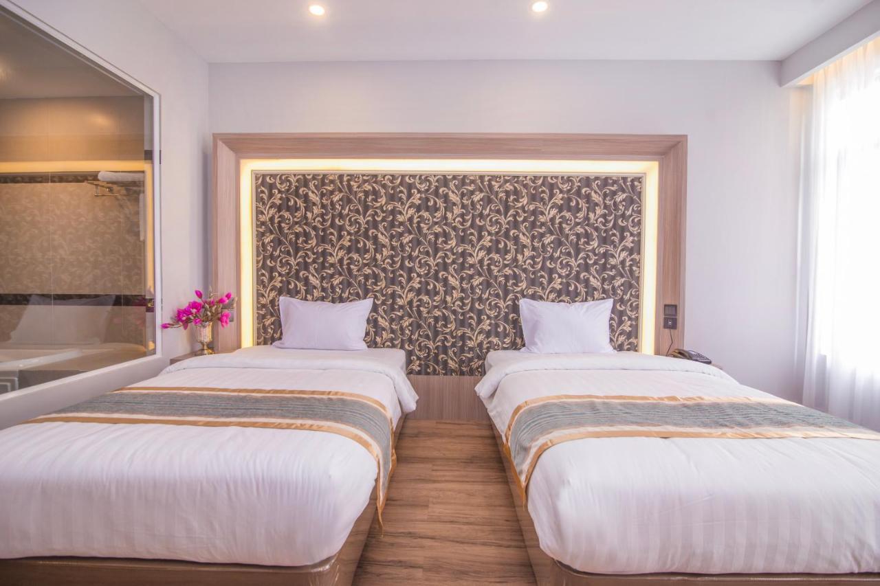 New York Hotel